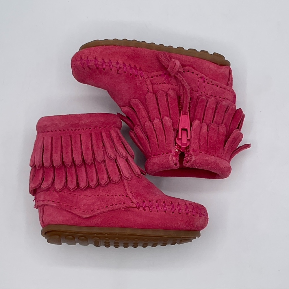 Minnetonka Baby Girl Size 1 Double Fringe Moccasins Shoes Hot Pink Rubber Sole